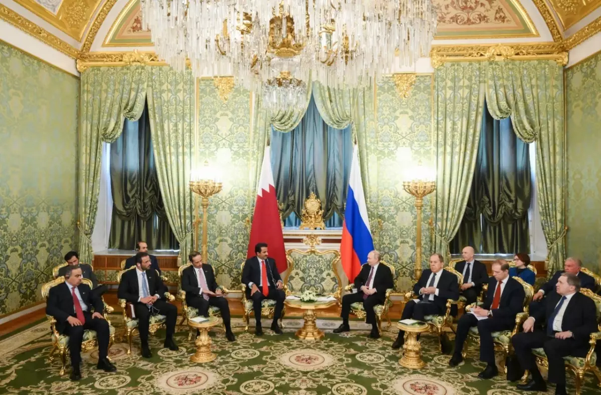 Putin ve Katar Emiri Temim, Moskova'da Görüşme Gerçekleştirdi