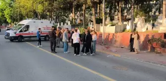 Sakarya'da Motosiklet ile Hafif Ticari Araç Çarpıştı: 2 Yaralı