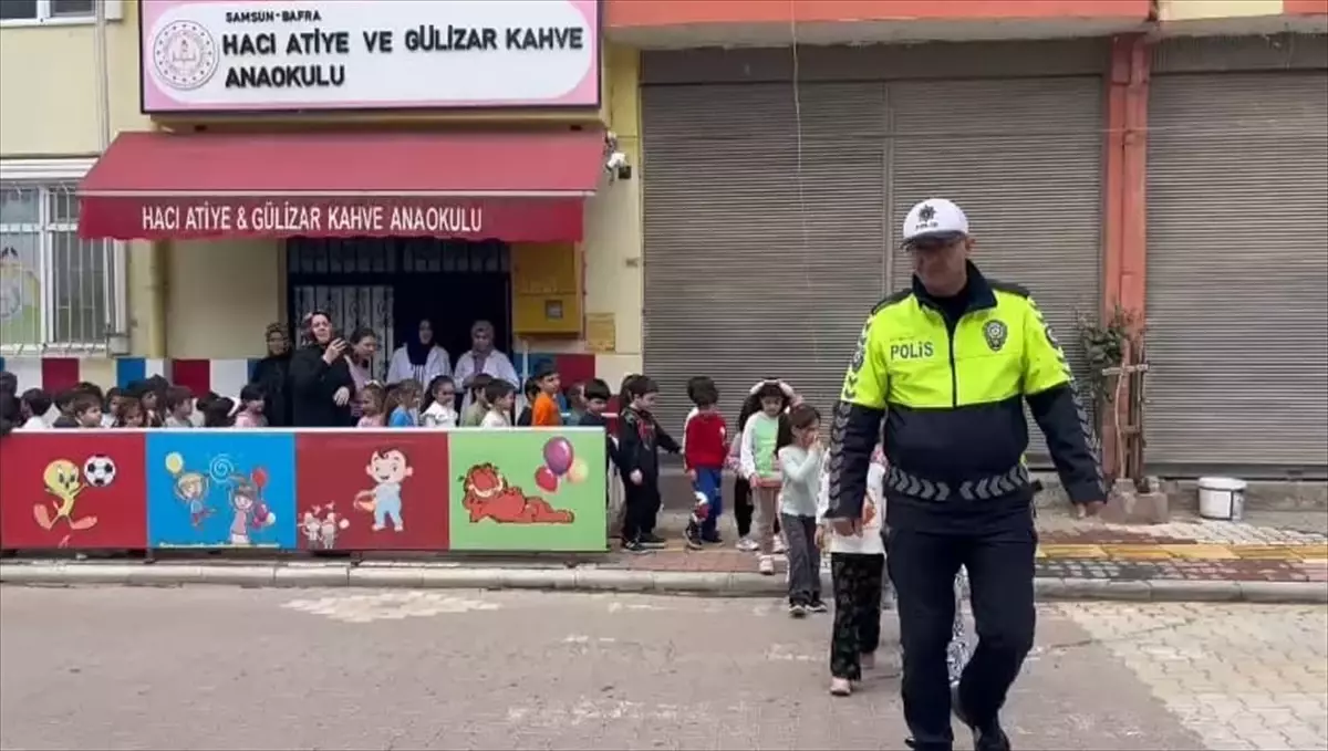 Bafra'da Anaokulu Öğrencilerine Trafik Eğitimi
