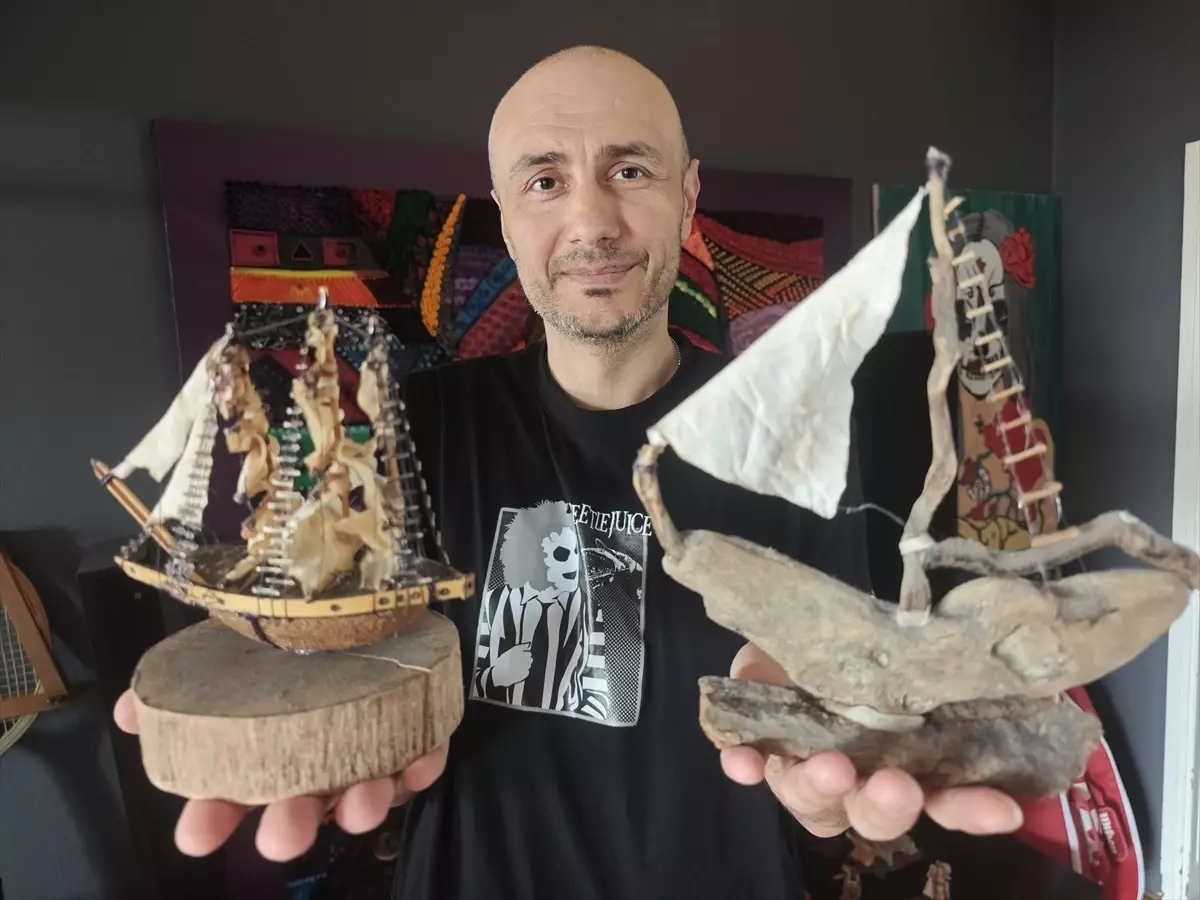 Görsel Sanatlar Öğretmeni, Doğal Malzemelerle Sanat Eserleri Yaratıyor