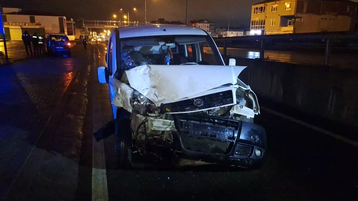 Bafra'da Trafik Kazası: 4 Yaralı