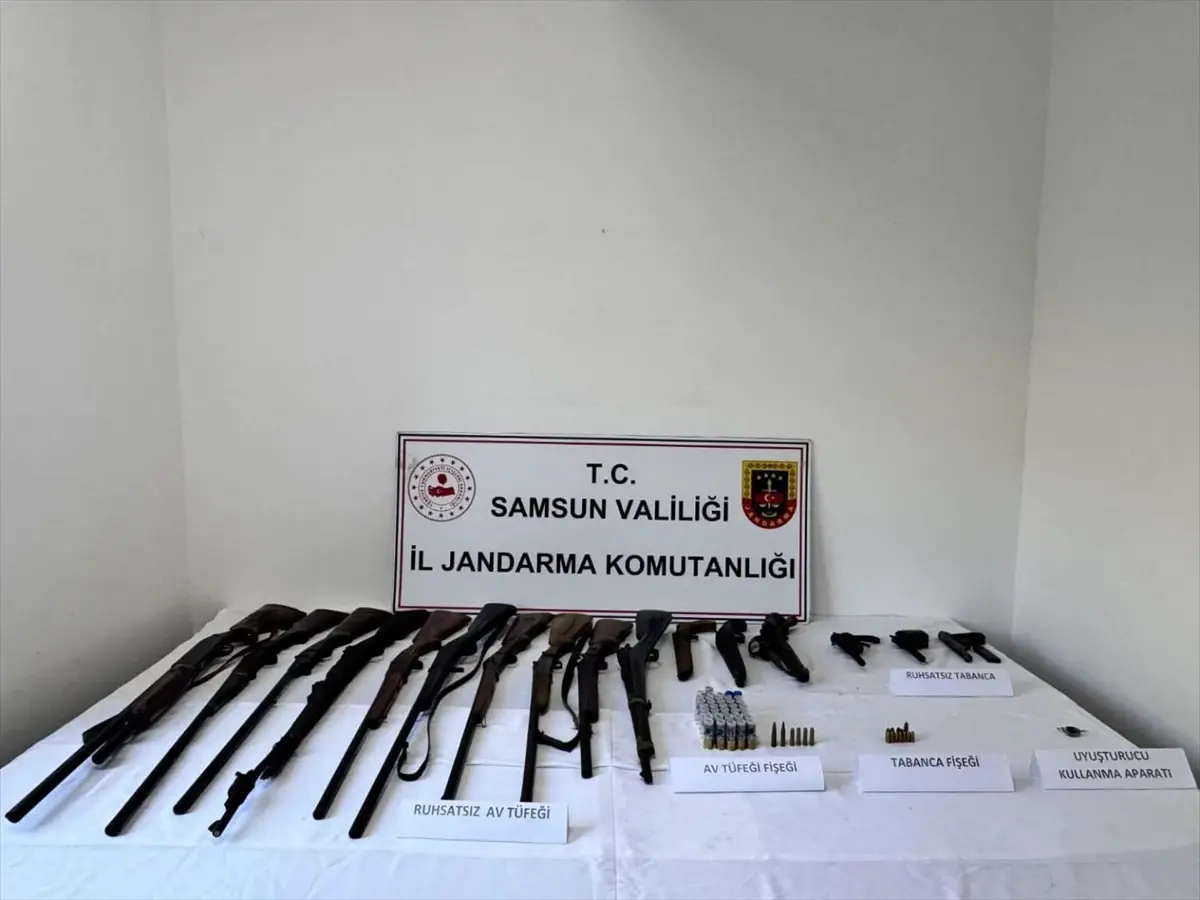 Samsun'da Kaçak Silah Ticareti Operasyonu: 2 Gözaltı
