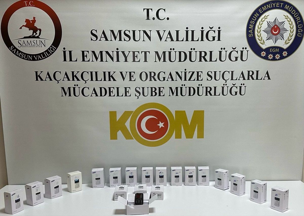 Samsun'da Kaçak Cep Telefonu Operasyonu: 2 Gözaltı