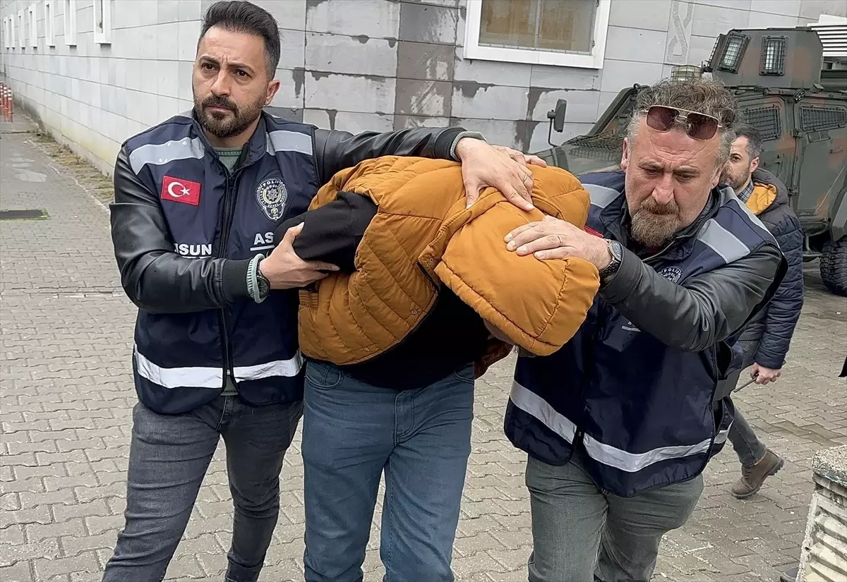 Boşanma Aşamasındaki Eşini Öldüren Zanlı Ahırda Yakalandı