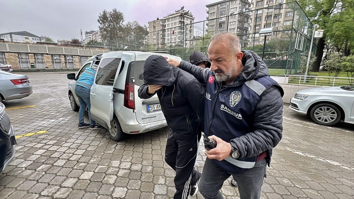Samsun'da Öğretmeni Darbeden İki Zanlı Adliyeye Sevk Edildi