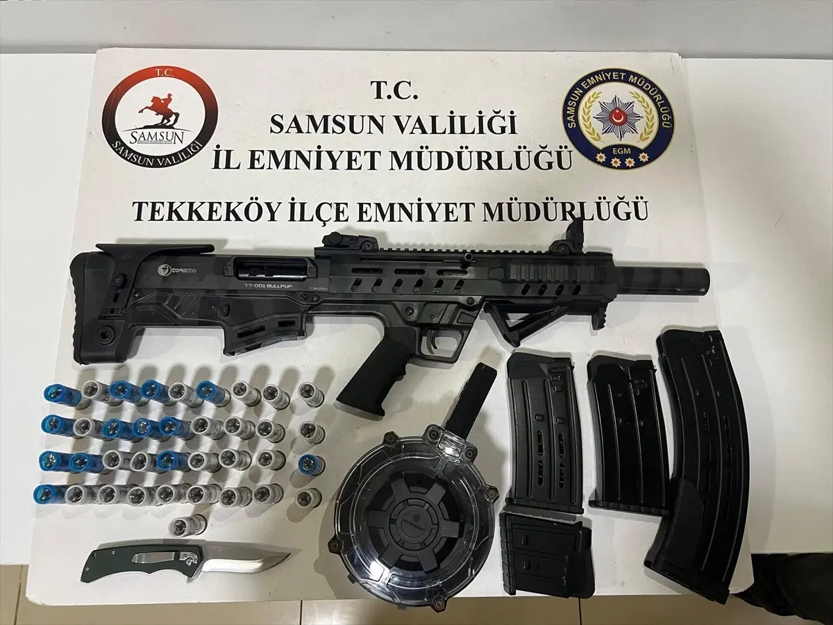 Tekkeköy'de Ruhsatsız Tüfek ve Mühimmat Ele Geçirildi
