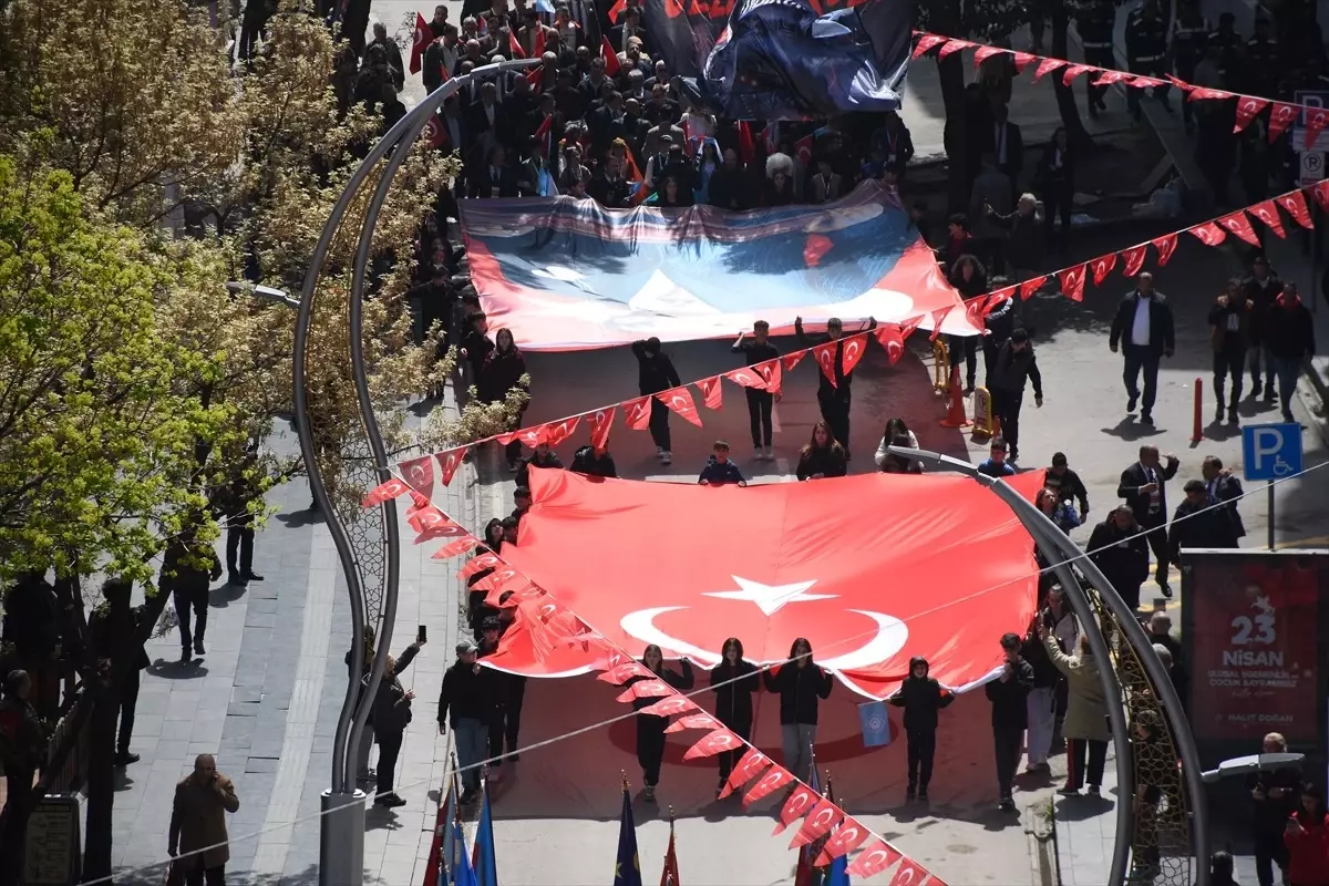 Samsun'da Türk Dünyası Çocuk Festivali Başladı