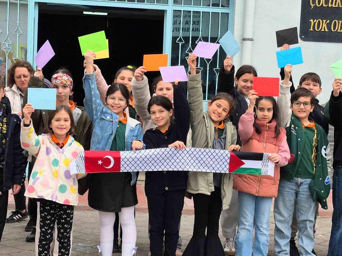 Samsunlu Öğrencilerden Savaş Mağduru Çocuklara Mektup Desteği