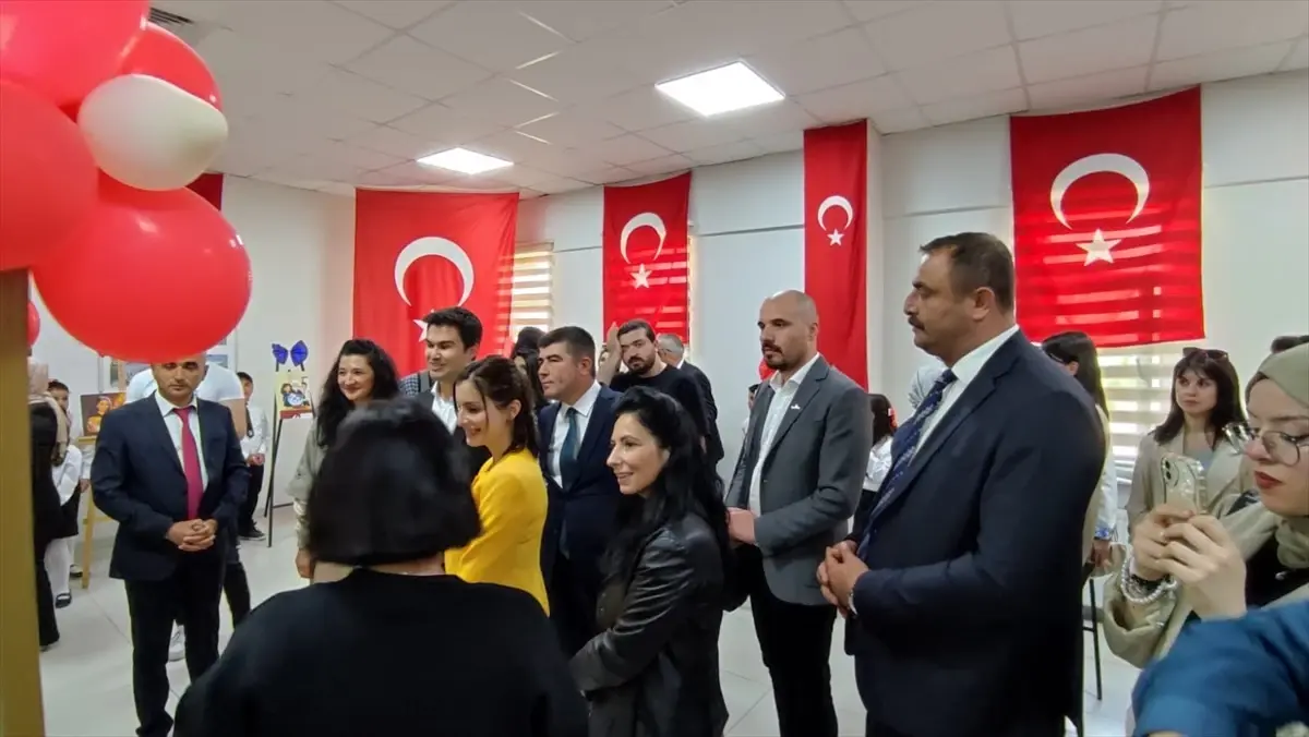 Kayseri'de Resim Sergisi Açıldı