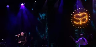 Sıla, Antalya'da Hayranlarıyla Buluştu