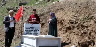 Şehit ailesi oğullarının hatırasını evlerinde yaşatıyor