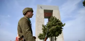 Şehitler Abidesi'nde Çanakkale Kara Savaşları'nın 110. yılı töreni düzenlendi