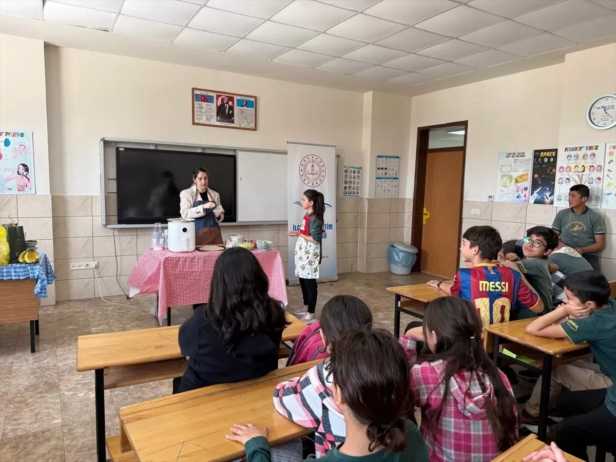 Mersin'de Çocuklar İçin Sağlıklı Beslenme Atölyeleri Başlatıldı