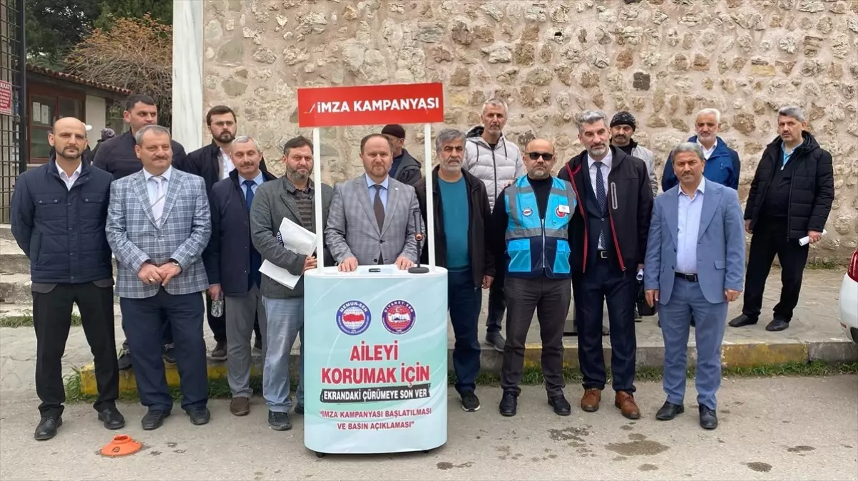 Sinop'ta Aileyi Koruma İçin İmza Kampanyası Başlatıldı