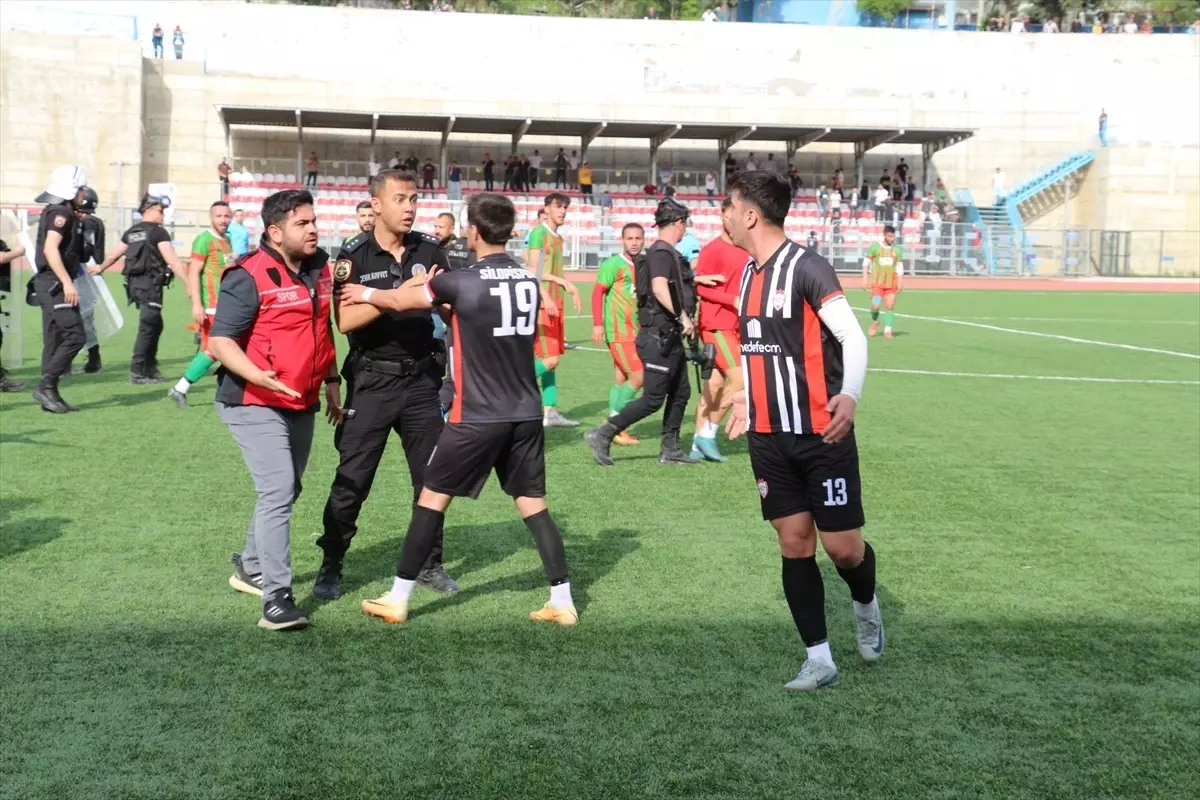 Şırnak'ta Amatör Maçta Kavga Çıktı