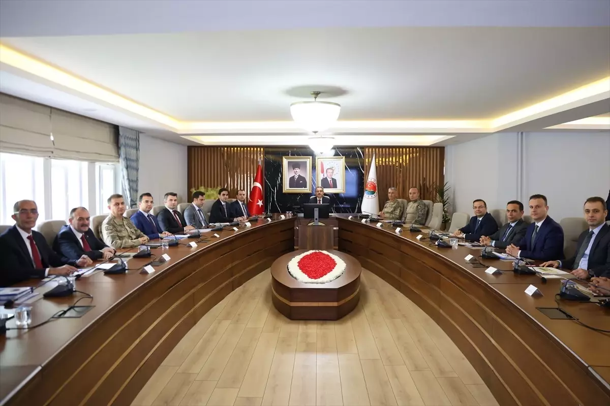 Şırnak'ta Güvenlik ve Asayiş Toplantısı Gerçekleştirildi