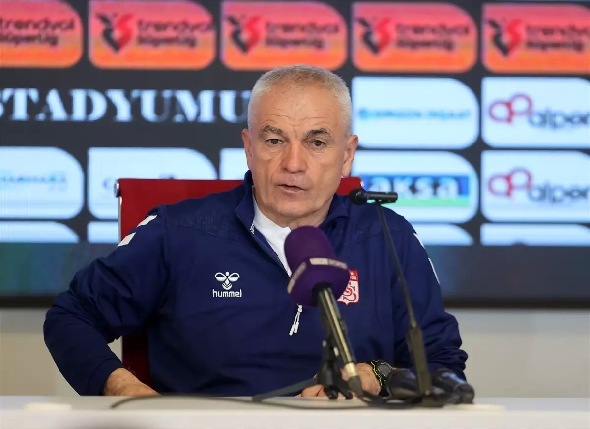 Sivasspor, Antalyaspor'u Geçti: Rıza Çalımbay'dan Önemli Açıklamalar