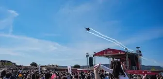 SOLOTÜRK, Çanakkale'de 23 Nisan İçin Gösteri Uçuşu Gerçekleştirdi