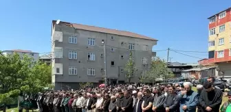 Sultangazi'de Kaybolan Demans Hastası İshak Öztürk'ün Cenazesi Defnedildi
