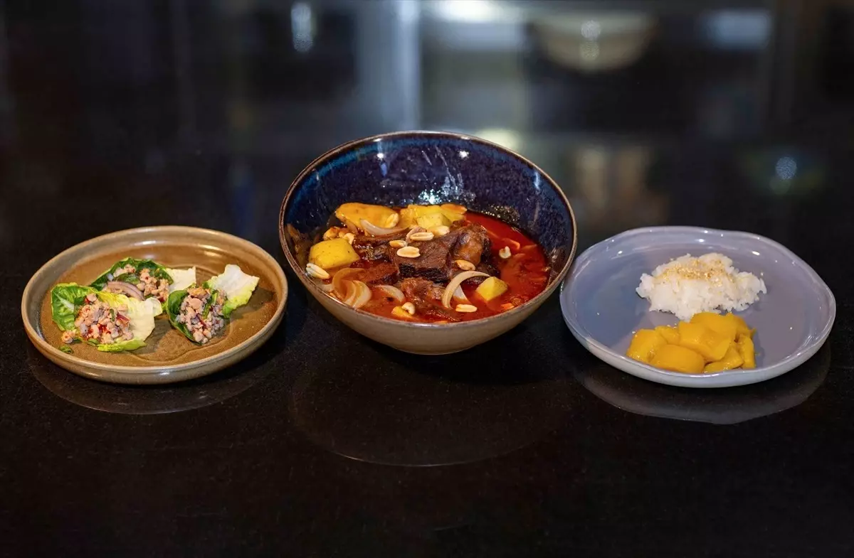 Gastronometro, Taylandlı Şef Pailin Chongchitnant'ı Ağırladı