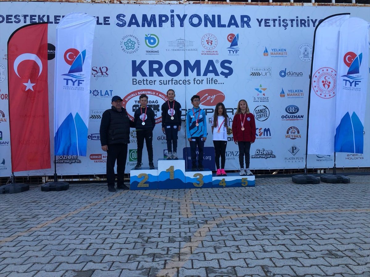 Tekirdağ'da Ulusal Egemenlik ve Çocuk Bayramı Kupası Yelken Yarışları Düzenlendi
