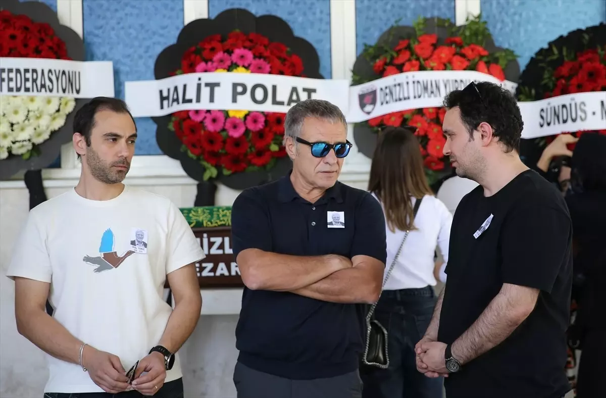 Ersun Yanal'ın Babası Ural Yanal Son Yolculuğuna Uğurlandı