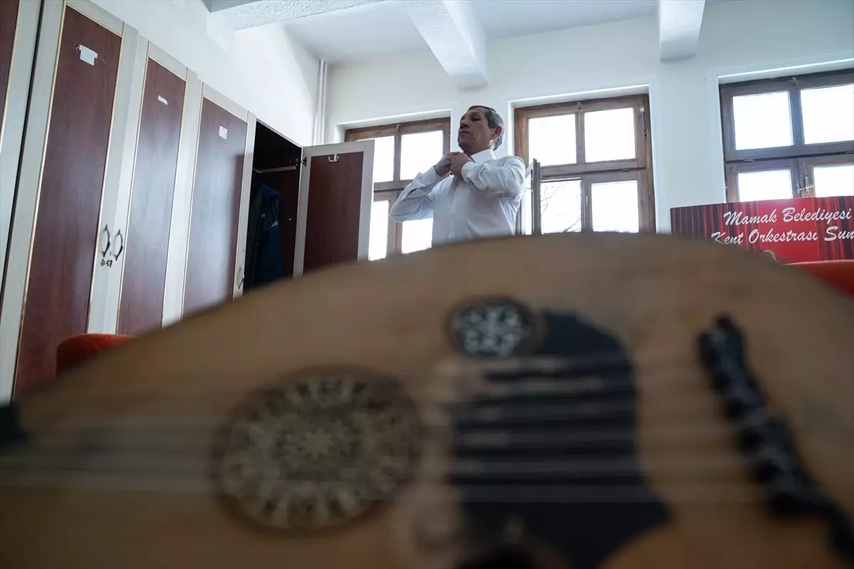 Müzisyen Temizlik İşçisi Engin Turna: ‘Hayatımdan Çok Memnunum’