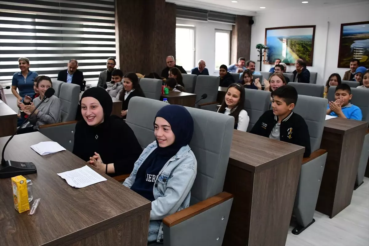 Terme'de Çocuk Meclisi Toplantısı Düzenlendi
