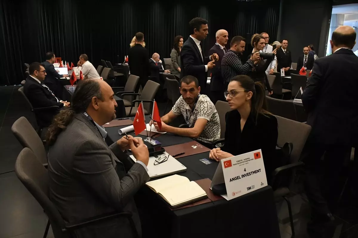 Türkiye-Arnavutluk İş Forumu Tiran'da Düzenlendi