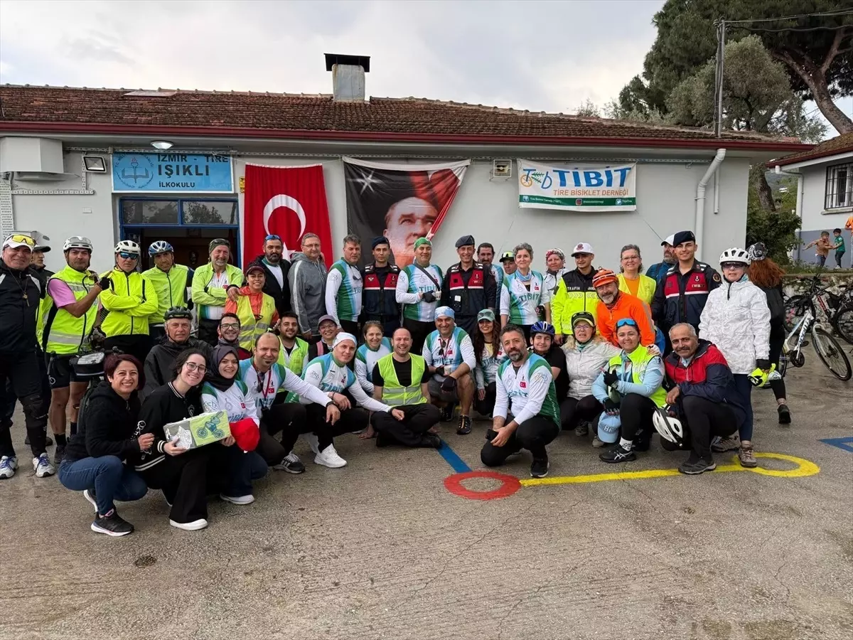 Tire'de 'Heybemde Kitap Var' Etkinliği Düzenlendi