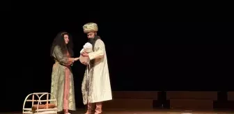 Evliya Çelebi'den İlham Alınan 'Seyyah 2025' Dans Gösterisi İzmir'de Sahnelendi