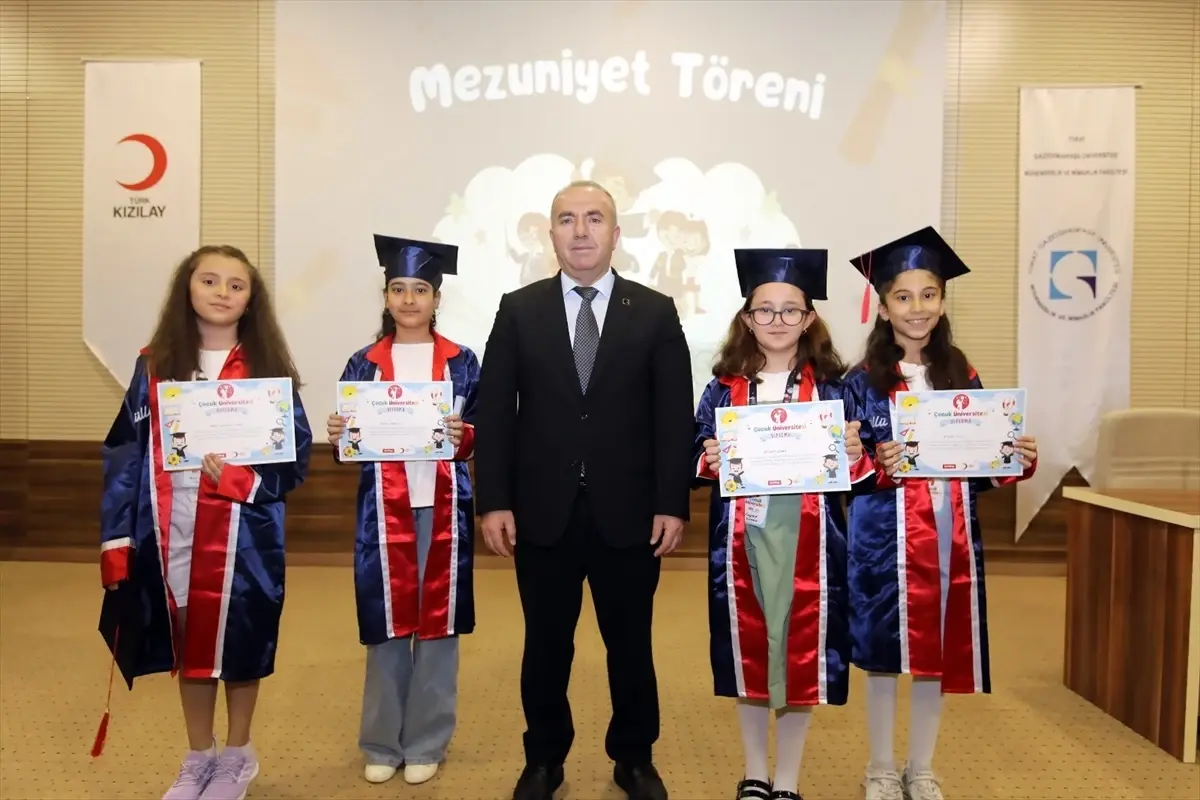 TOGÜ'de 'Çocuk Üniversitesi' programı sona erdi