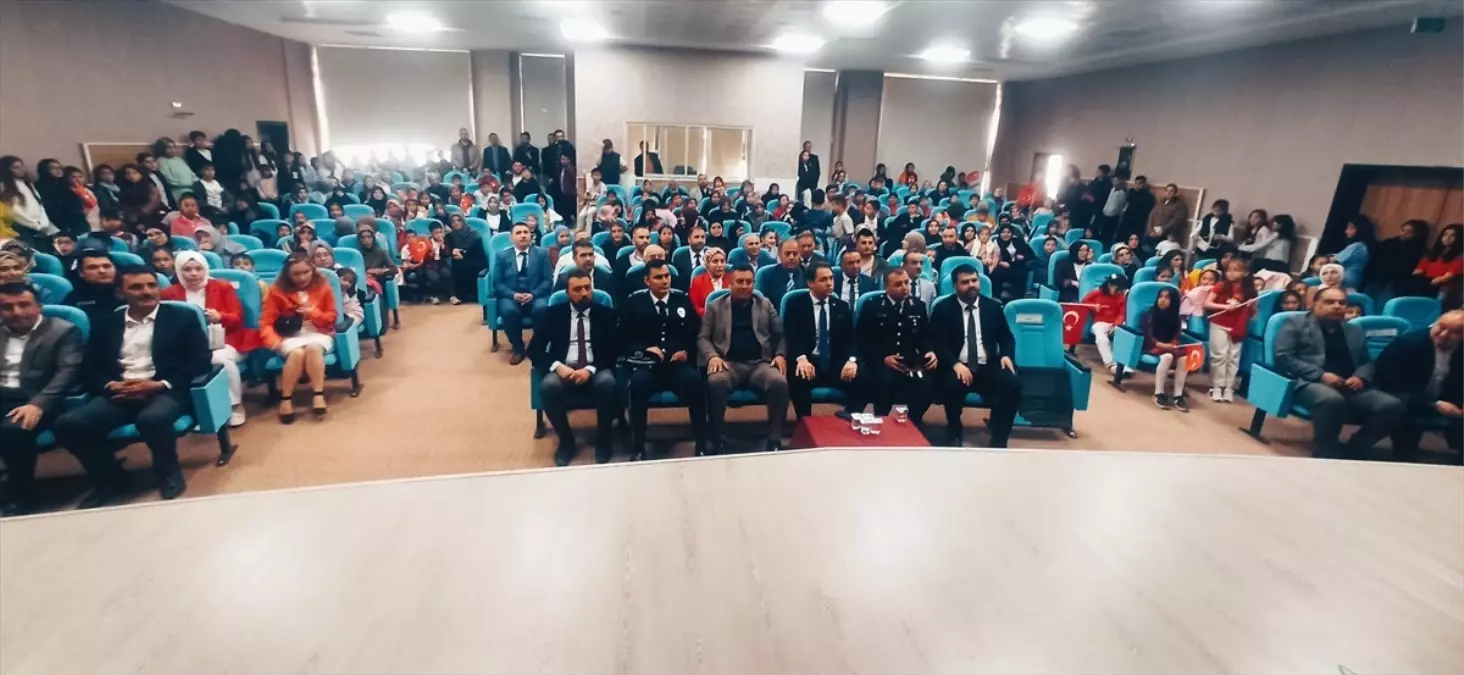 Tokat'ın ilçelerinde 23 Nisan Ulusal Egemenlik ve Çocuk Bayramı kutlandı