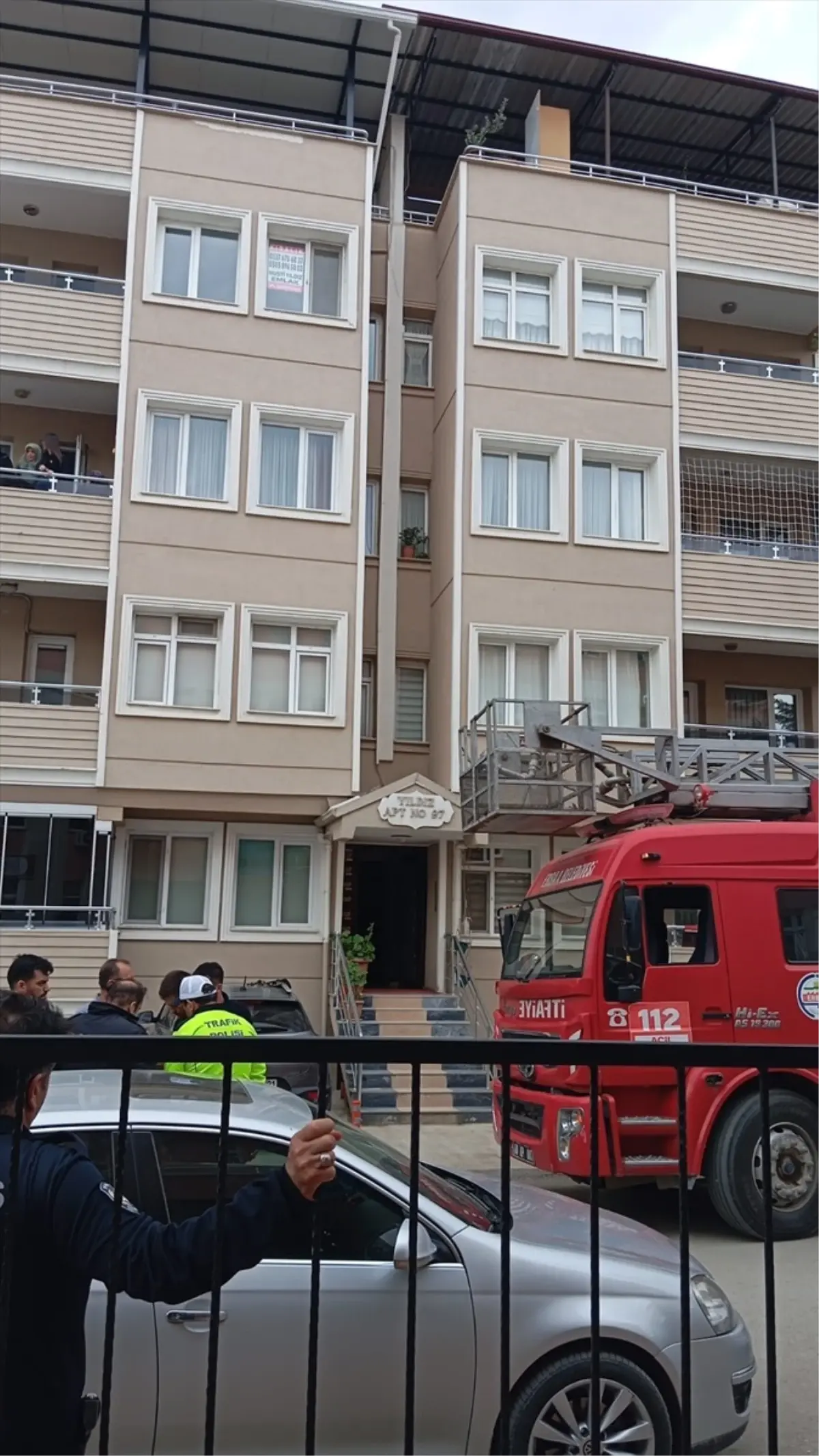Alzheimer Hastası Kadın Düşerek Hayatını Kaybetti