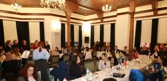Tokat'ta Duygusal Nağmeler ve Hikayelerle Konser Düzenlendi