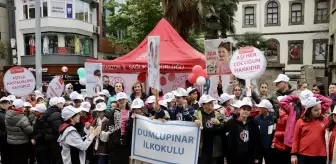 Trabzon'da Aşı Haftası Etkinlikleri Kapsamında Yürüyüş Düzenlendi