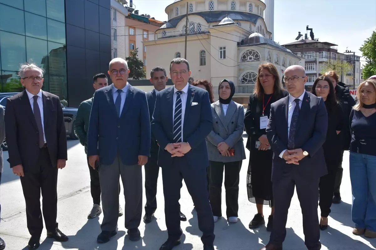 Dünya Ebeler Günü'nde Sağlık Müdürlüğü Etkinliği