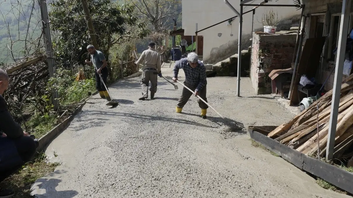 Yatalak Hastanın Evi İçin Yol Yenilendi