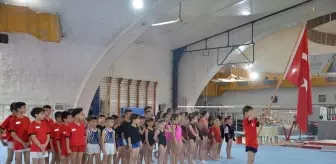 Murat Canbaş Anısına Artistik Cimnastik Turnuvası Düzenlendi