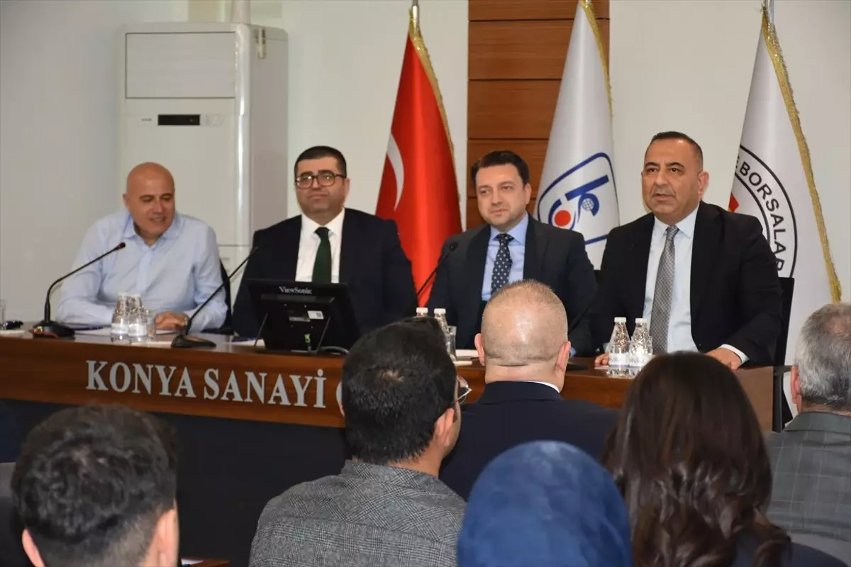 Konya'da Kur Riski Yönetimi Paneli Başladı