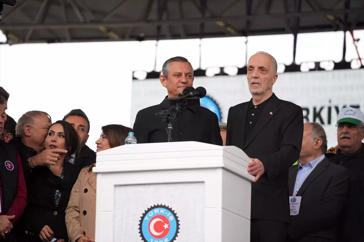 1 Mayıs Emek ve Dayanışma Günü İstanbul'da Kutlandı