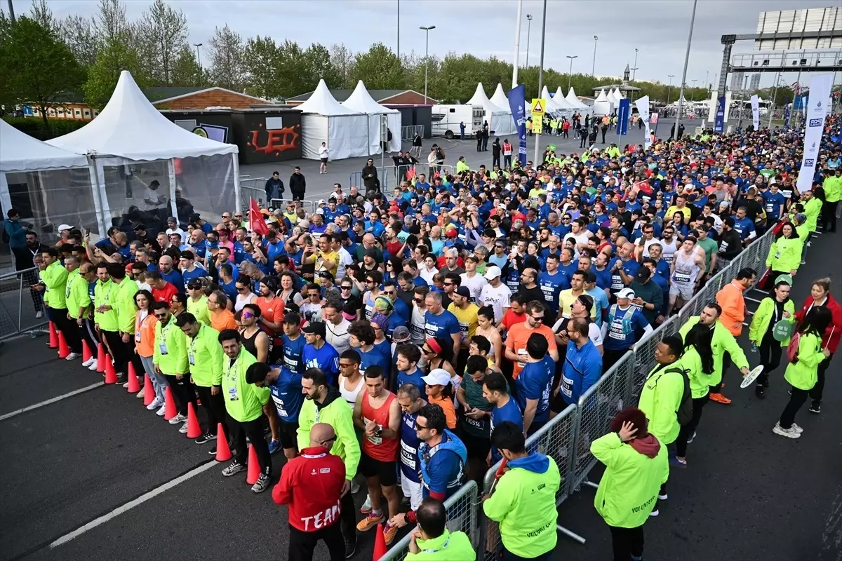 20. İstanbul Yarı Maratonu Başladı