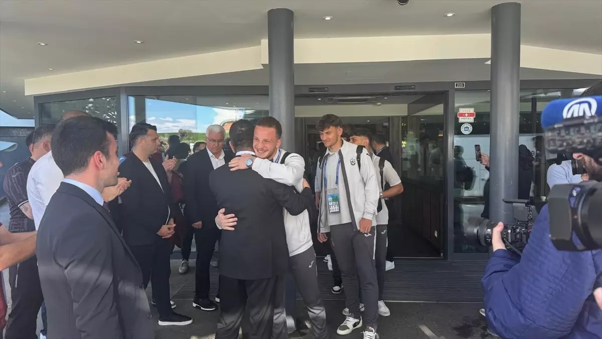 Hami Mandıralı'dan Trabzonspor'a Başarı Dilekleri