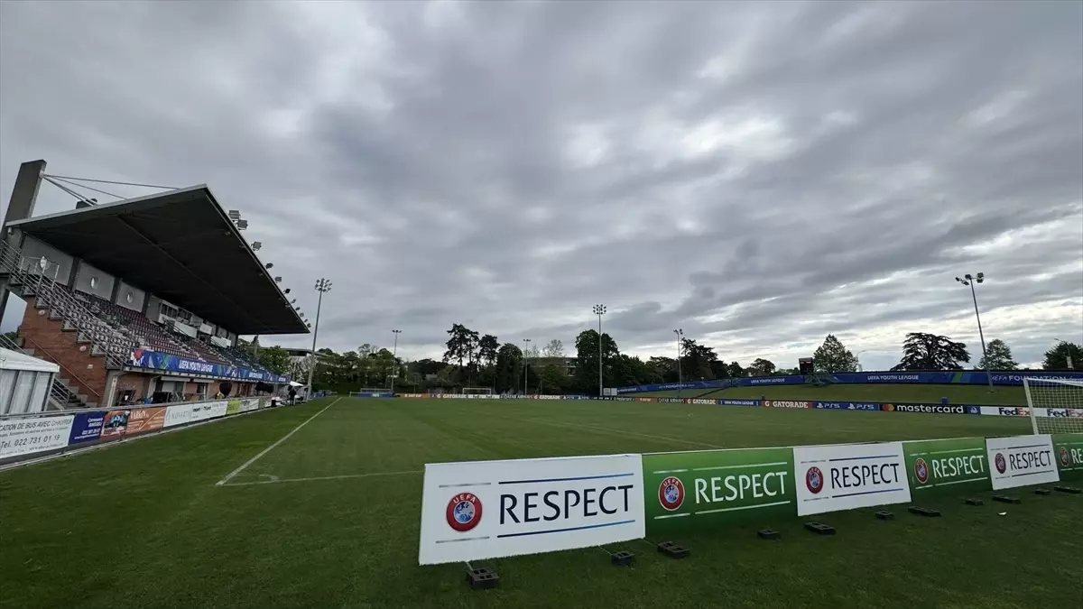 UEFA Gençlik Ligi Yarı Final ve Finali İçin Colovray Spor Merkezi'nde Hazırlıklar Tamamlandı