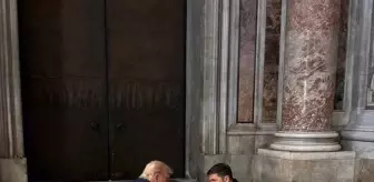 Zelenskiy ve Trump, Vatikan'da Ateşkes İçin Görüştü