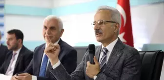 Ulaştırma ve Altyapı Bakanı Uraloğlu, AK Parti Siirt İl Başkanlığı'nda konuştu Açıklaması