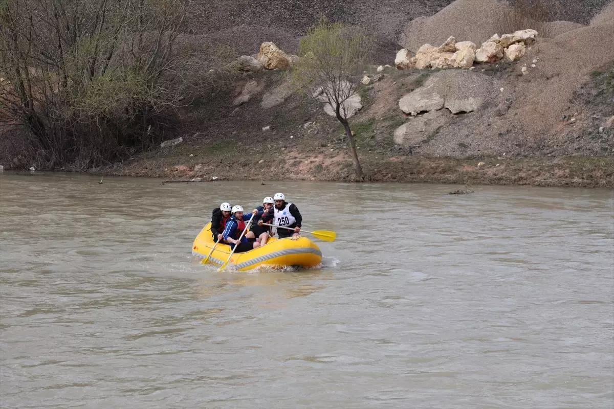 ÜNİLİG Türkiye Rafting Şampiyonası Bayburt'ta yapıldı