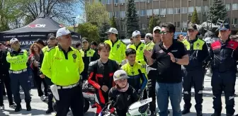 Uşak'ta motosiklet sürücülerine eğitim verildi