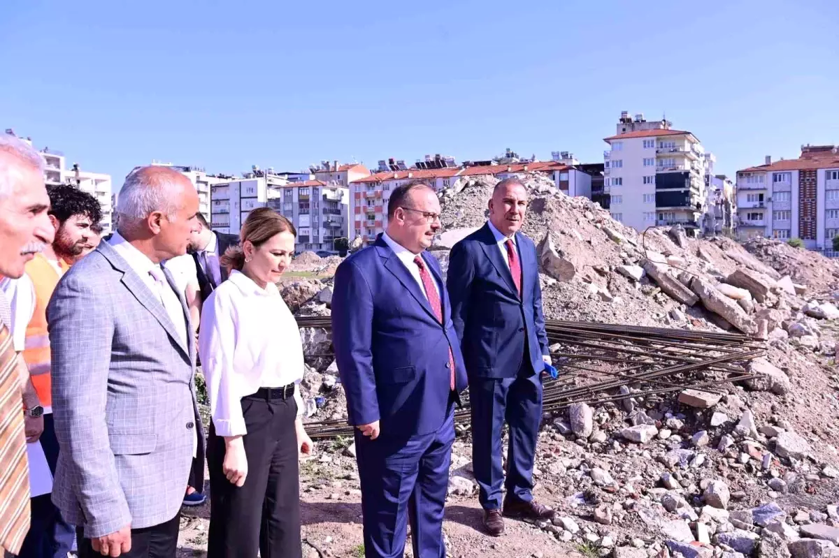 Aydın Valisi Canbolat, Spor Tesislerini Ziyaret Etti