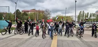 Van YYÜ'de Filistin İçin Bisikletli Protesto